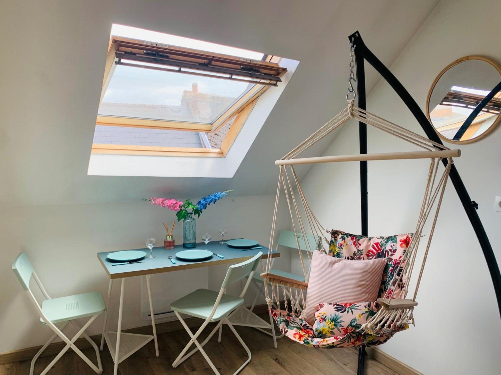 Cocooning Modern Design Studio Apartment Avesnes-sur-Helpe Bagian luar foto